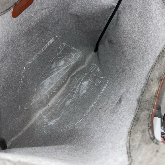 Fendi Pequin Tote - Picture 6 of 6